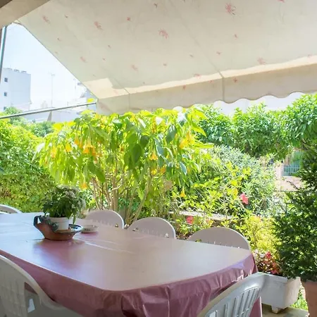 Family Apt With Garden Next To The Sea Athens Exterior photo