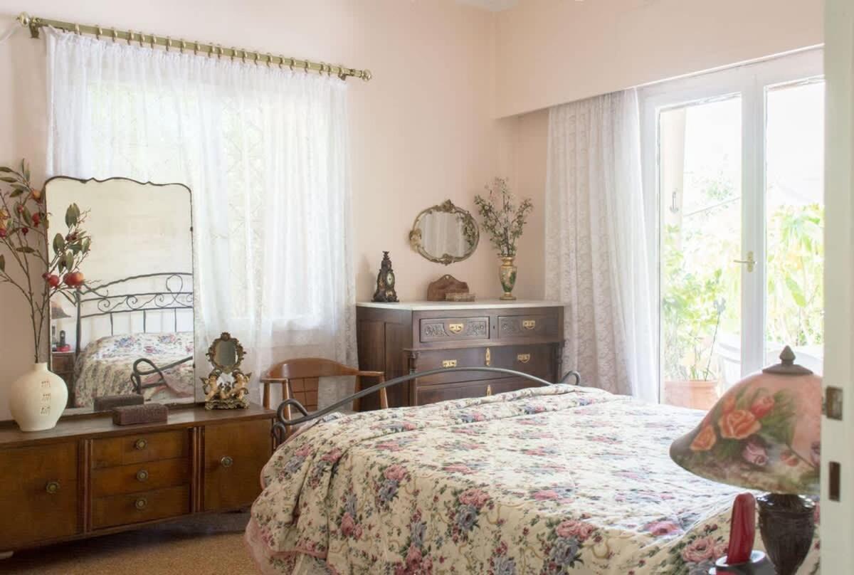 Apartment Family With Garden Next To The Sea *