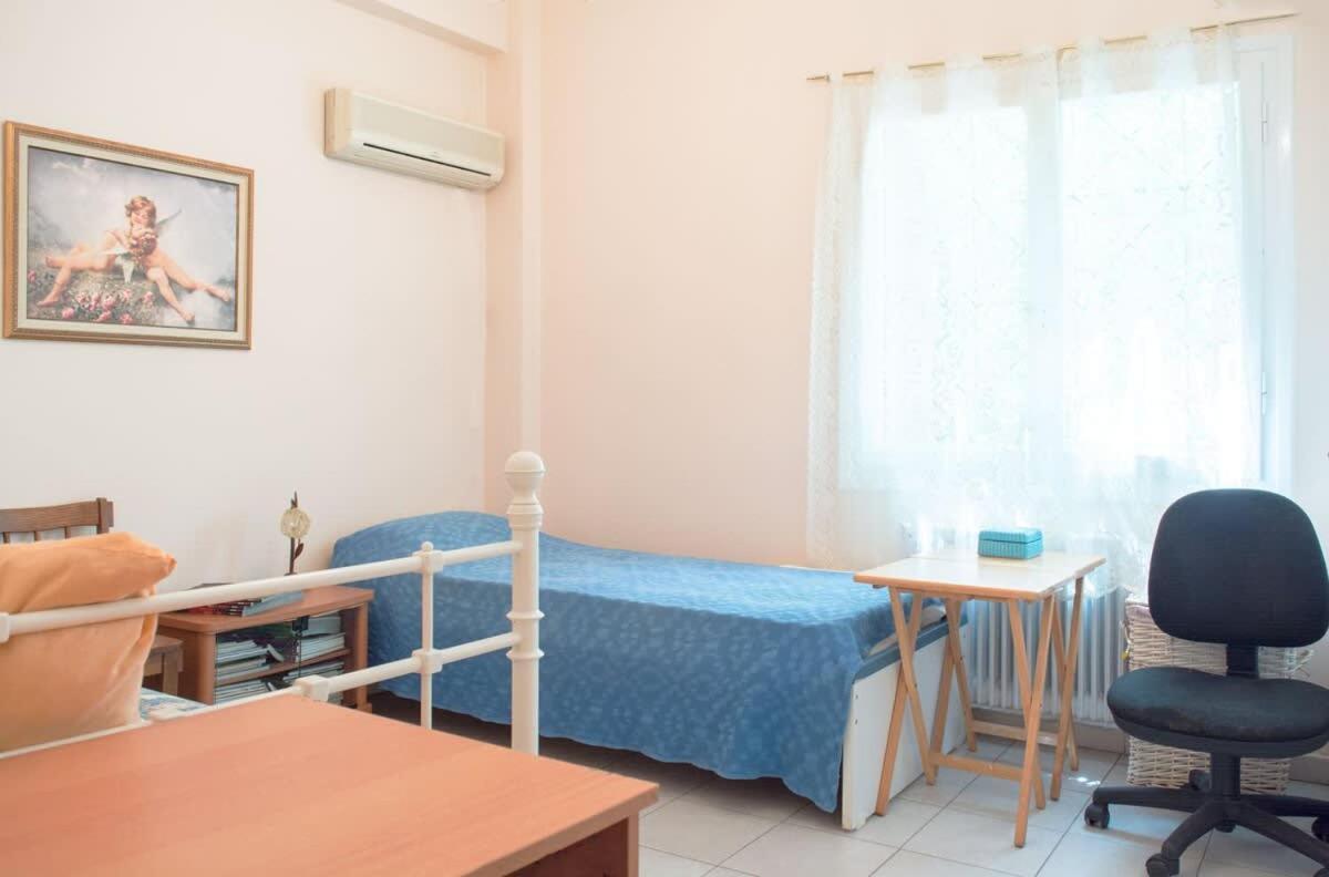 Apartment Family With Garden Next To The Sea Athens